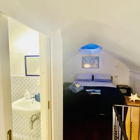 Central Studio Capri * 카프리