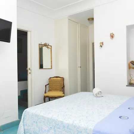 Central Studio Capri 카프리