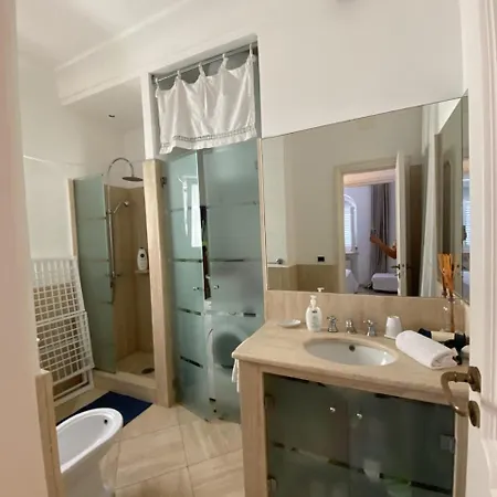 Apartment Central Studio Capri